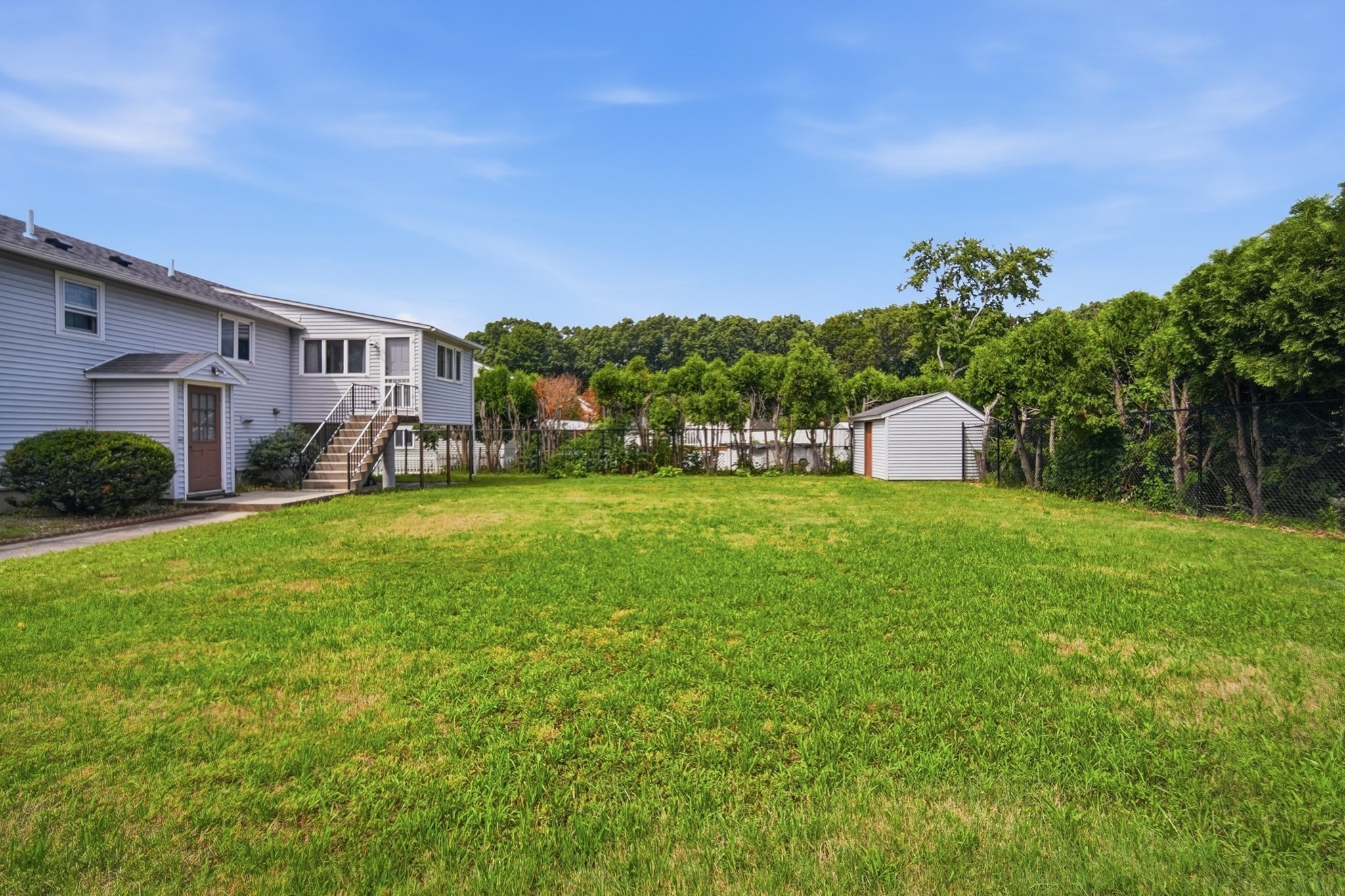 4 Baril Ln Property Photo 37