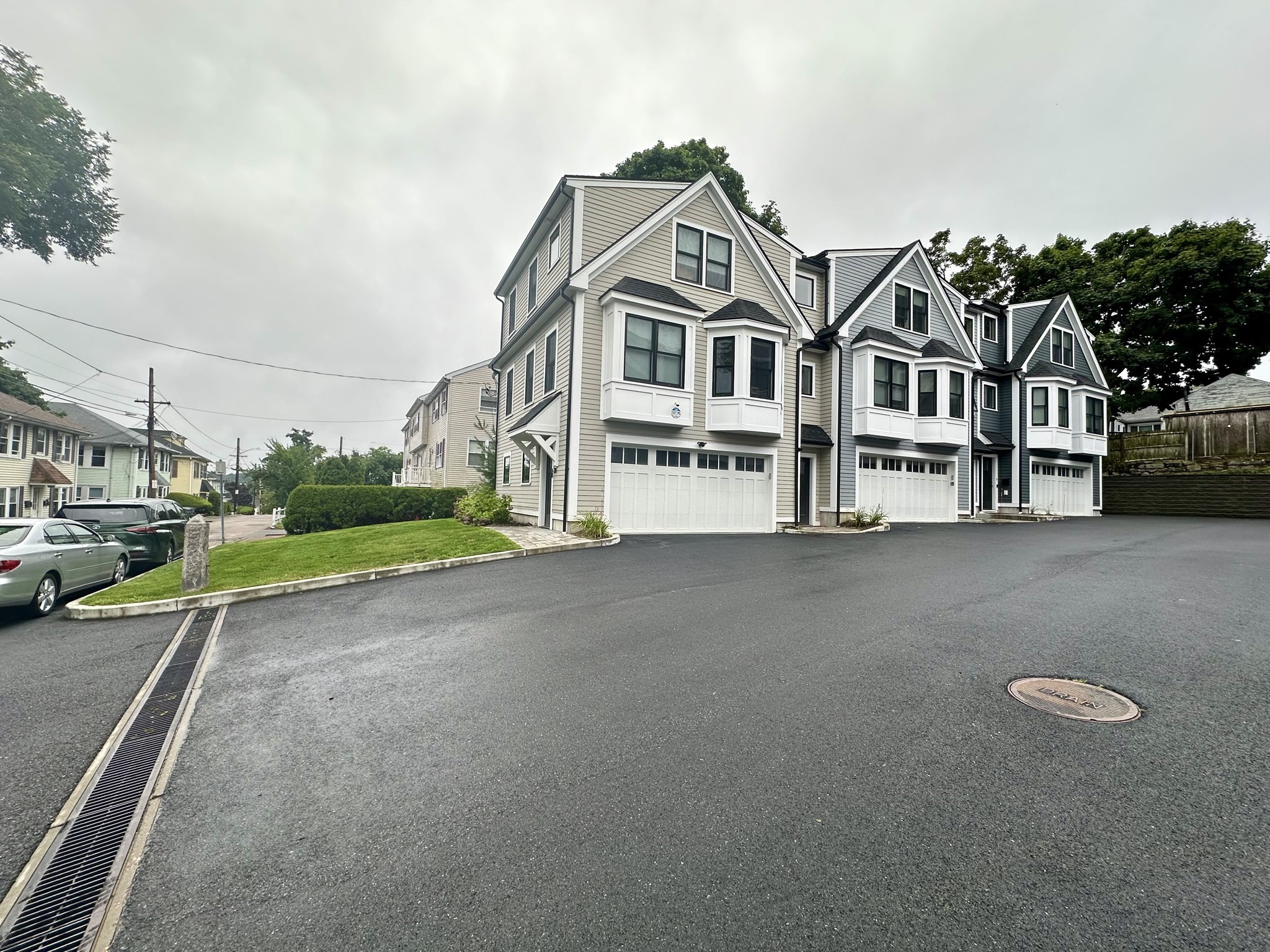 30 Town Hill St # A Property Photo 1