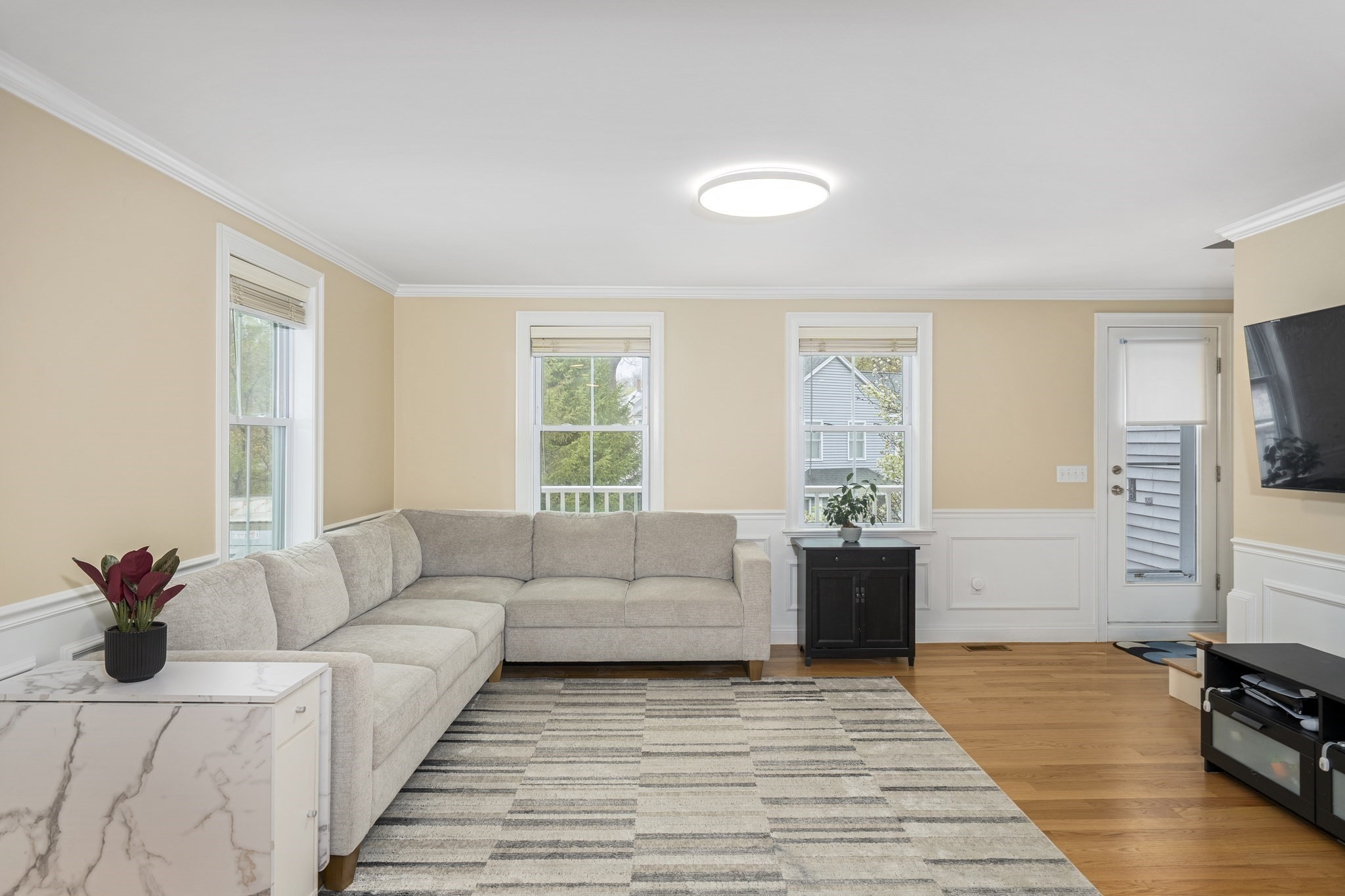 8 High St # B1 Property Photo 3