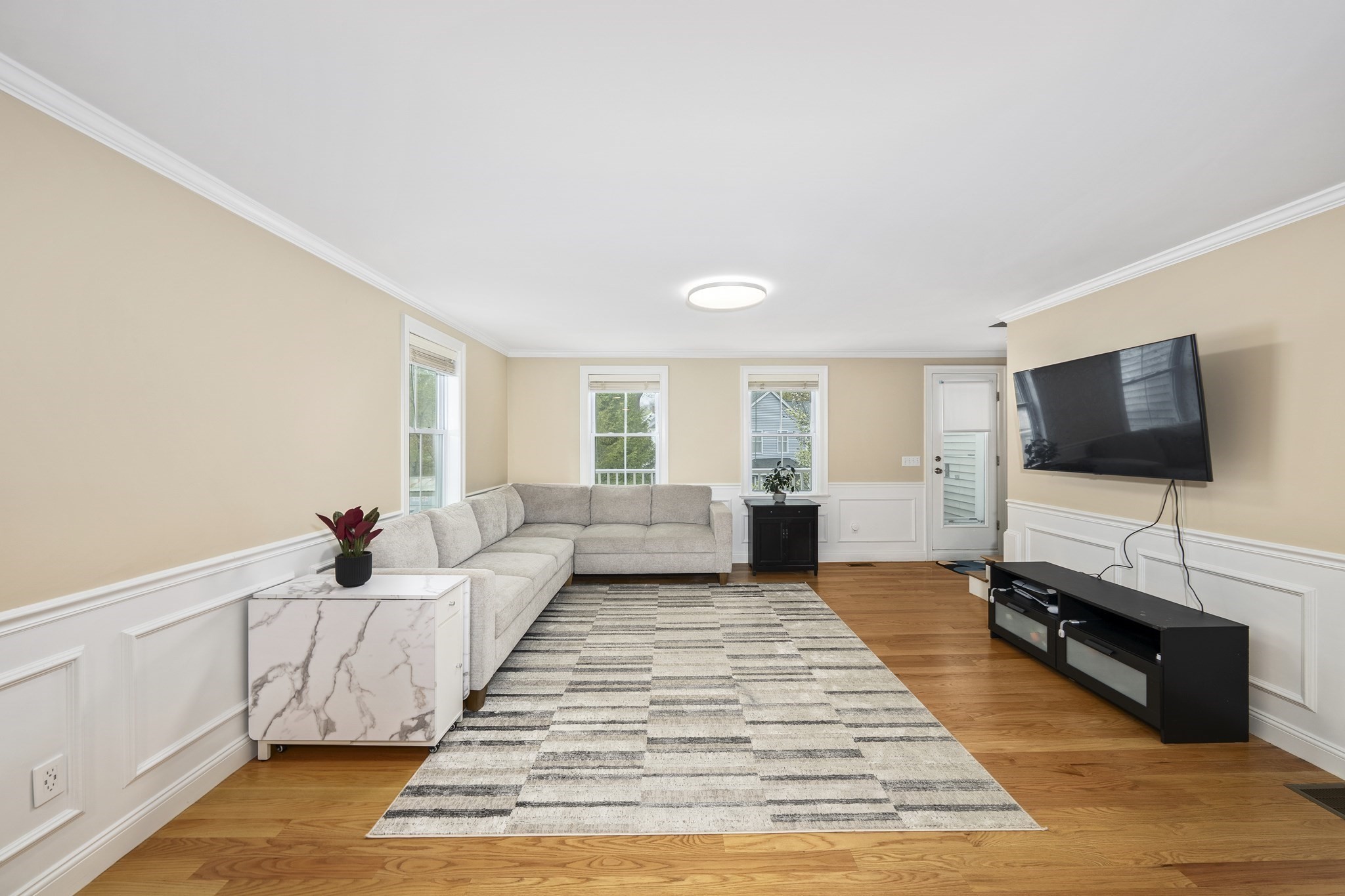 8 High St # B1 Property Photo 4