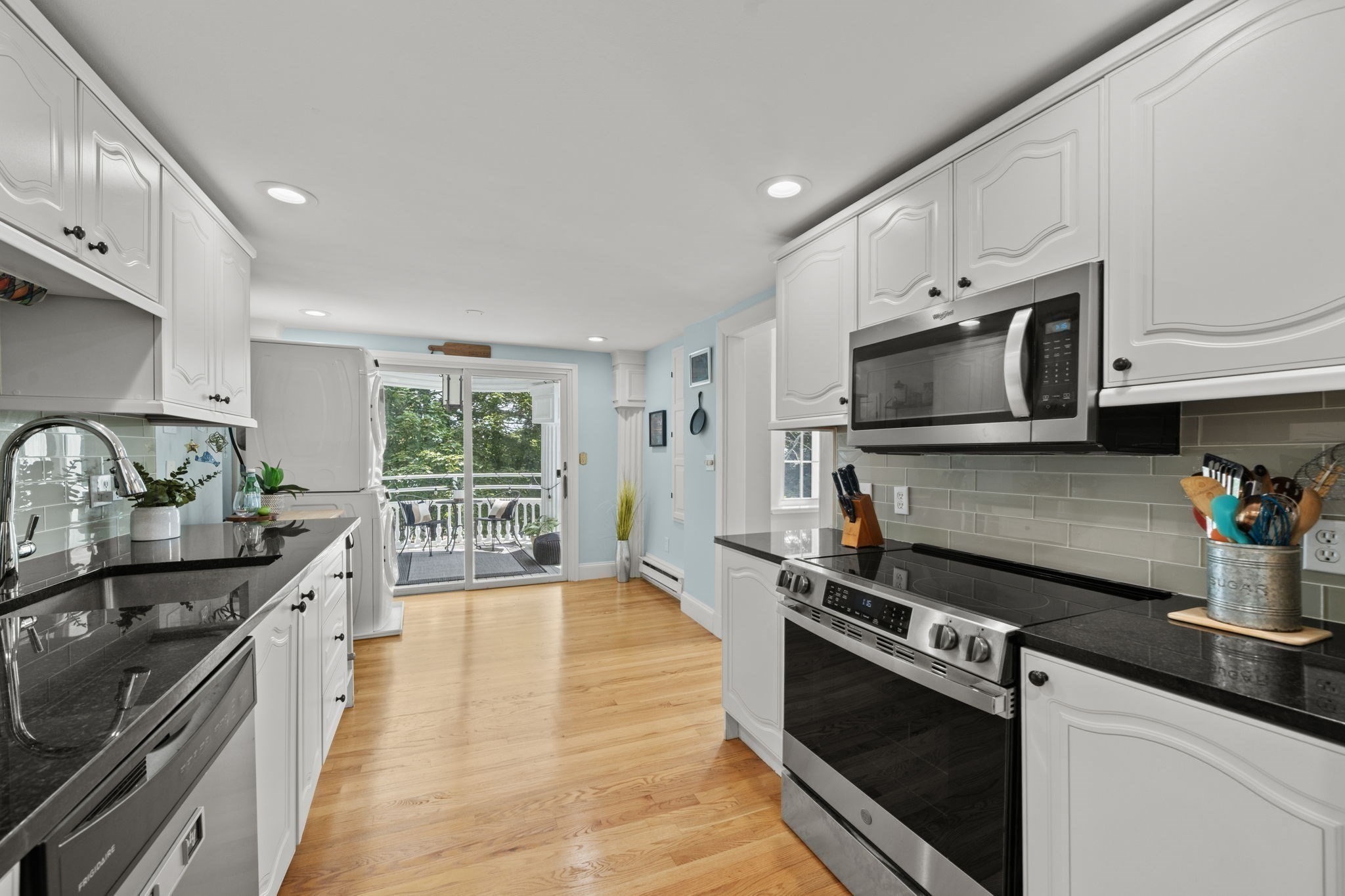 1401 Great Pond Road # 8 Property Photo 6