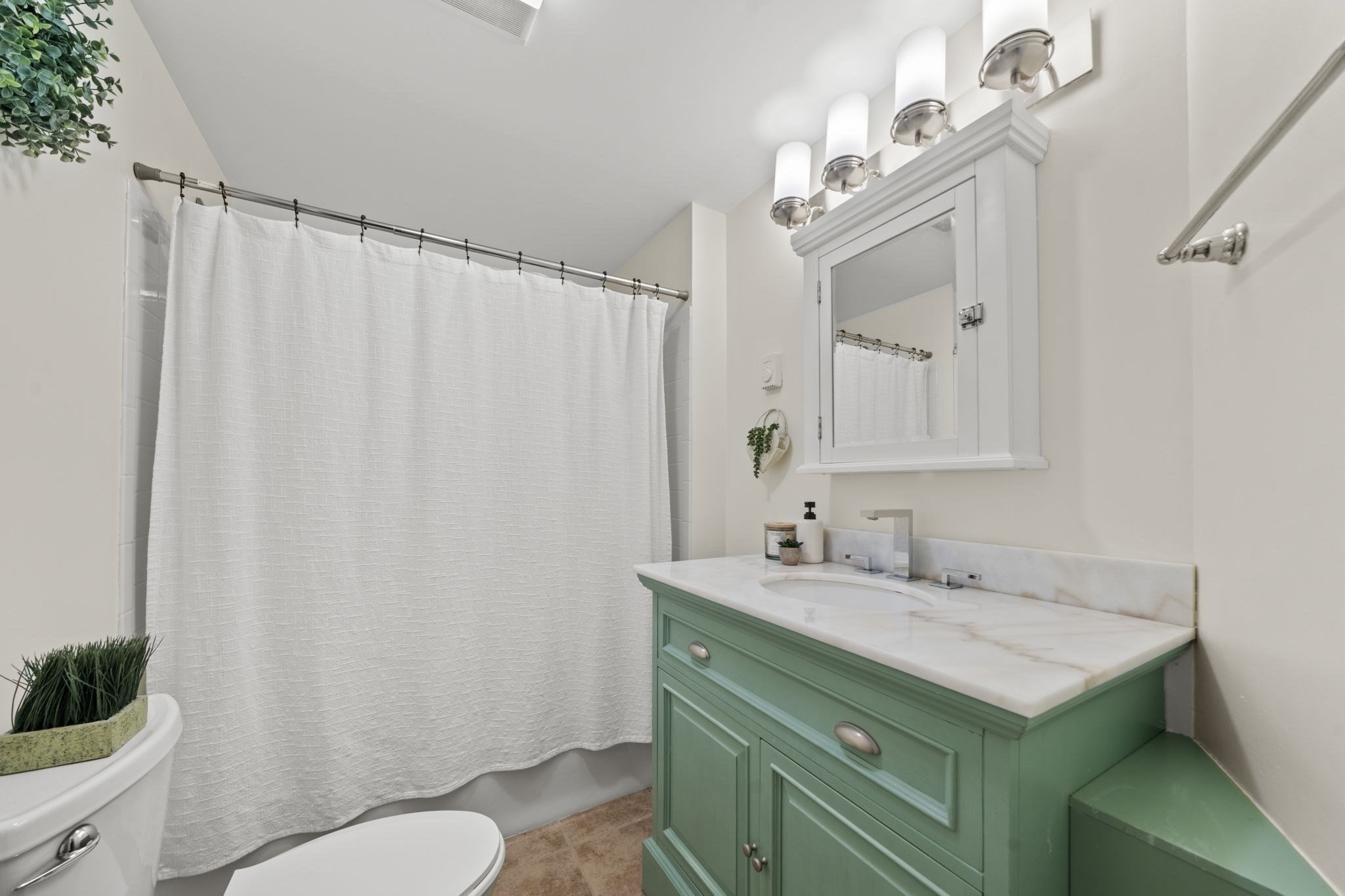 1401 Great Pond Road # 8 Property Photo 18