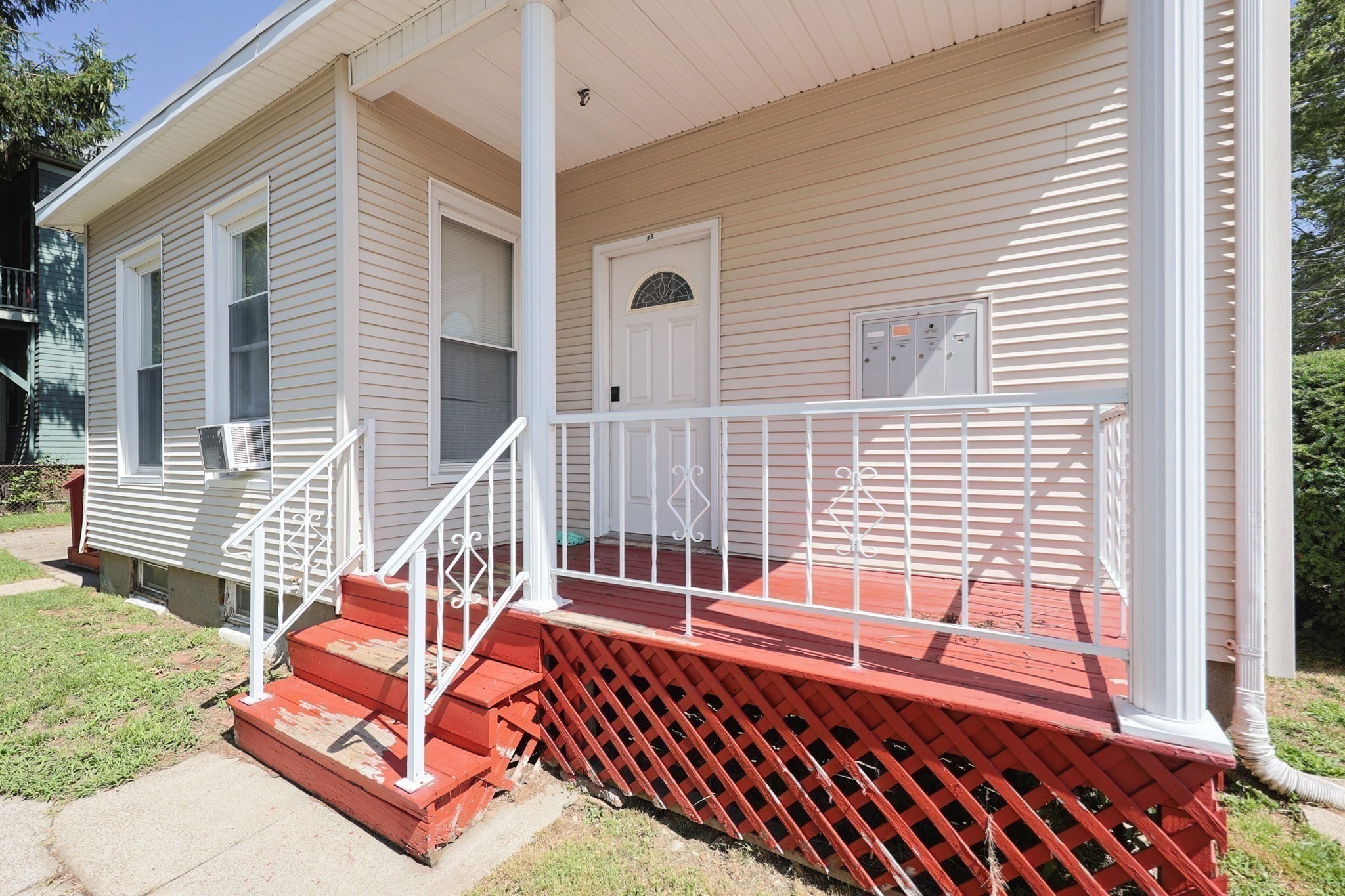 104 Grove Street Property Photo 3