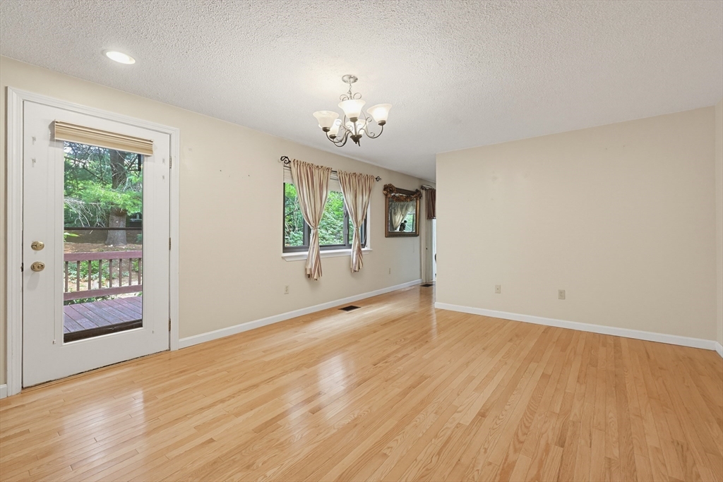 25 Country Club Ln # D Property Photo 8