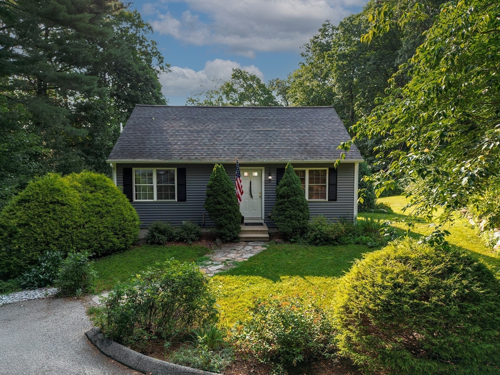 17 Atwater Pl Property Photo 1