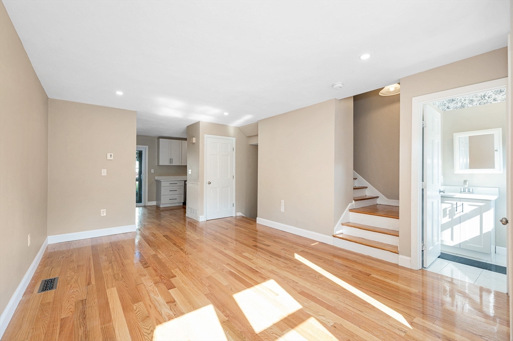 38 Farmland Rd # C Property Photo 3