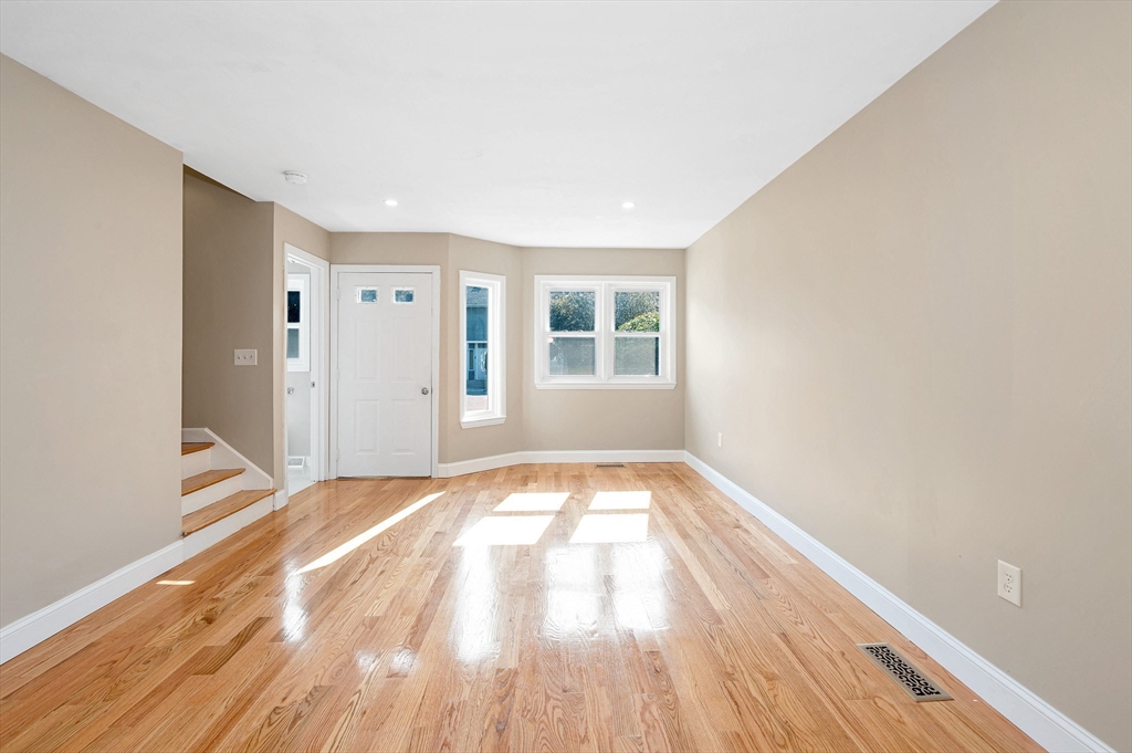 38 Farmland Rd # C Property Photo 4