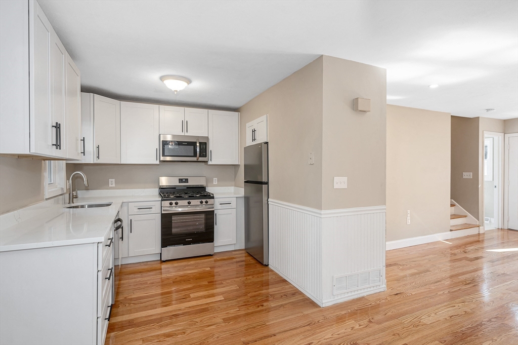 38 Farmland Rd # C Property Photo 7