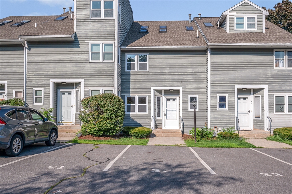 38 Farmland Rd # C Property Photo 30