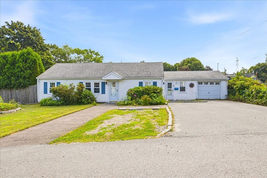 2 Howland Ct Property Photo 1