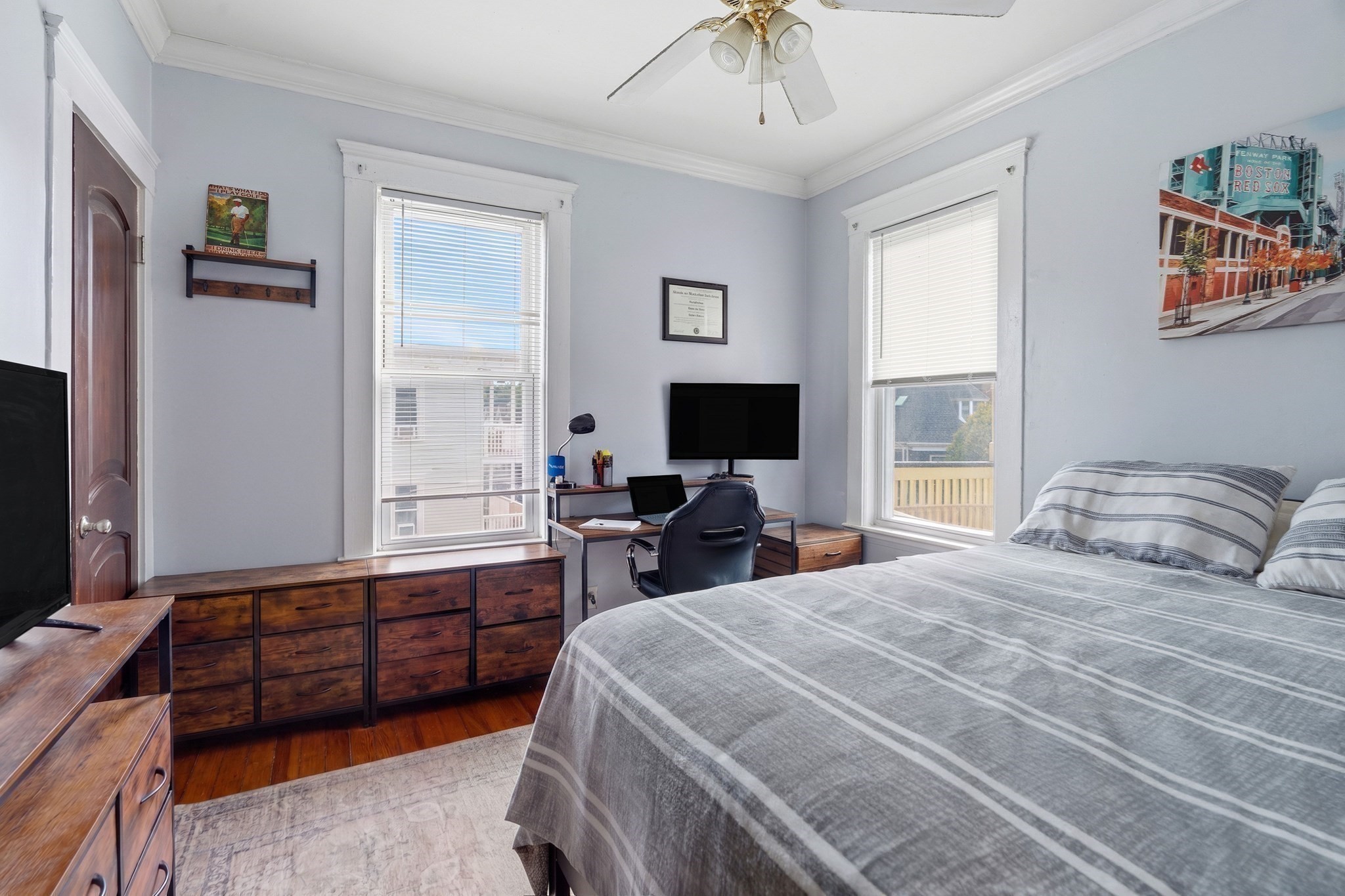 19 Pleasant St Property Photo 12