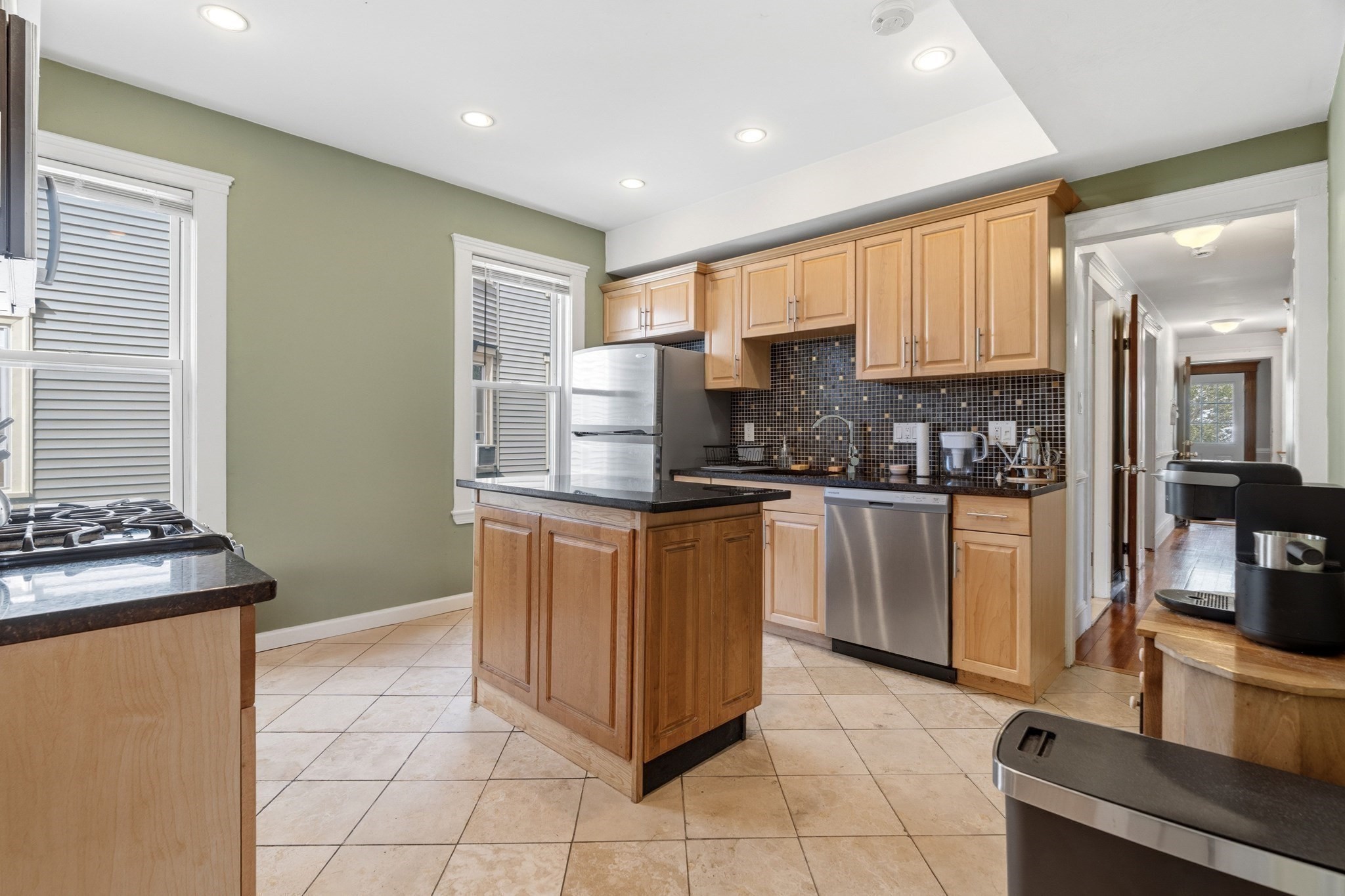 19 Pleasant St Property Photo 22