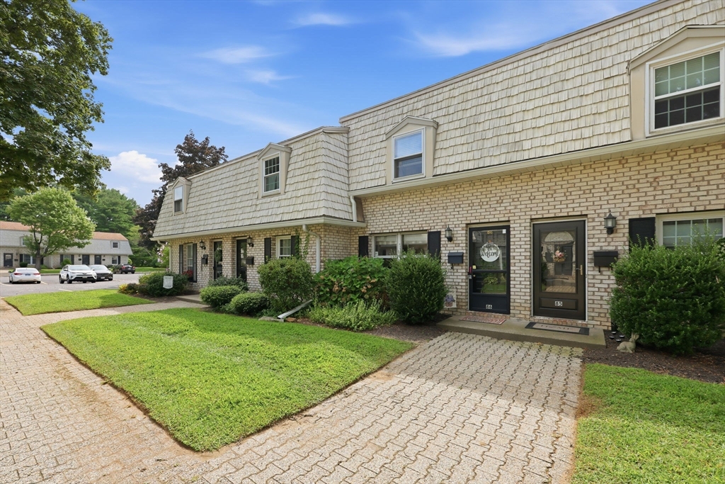 86 Corey Colonial # 86 Property Photo 3