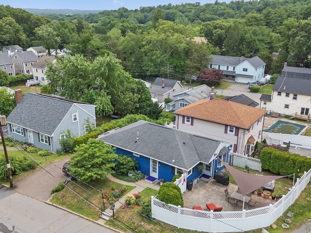 39 Smart Street Property Photo 3