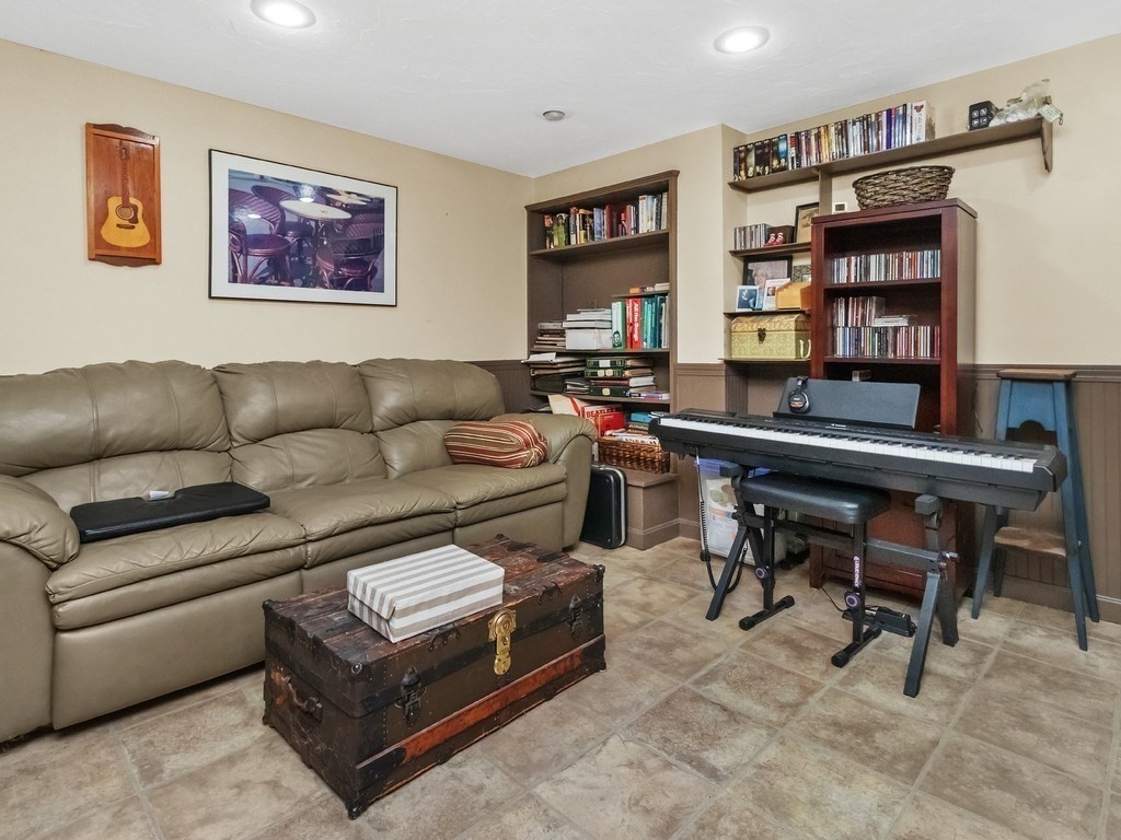 39 Smart Street Property Photo 20