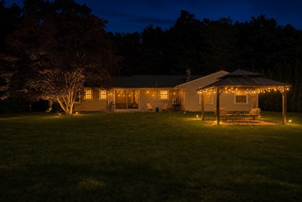 38 Ruthellen Rd Property Photo 30