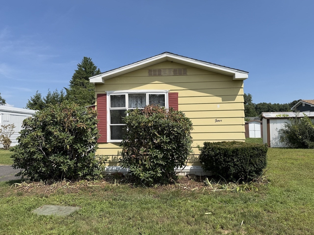 4 Fair Lane Property Photo 2