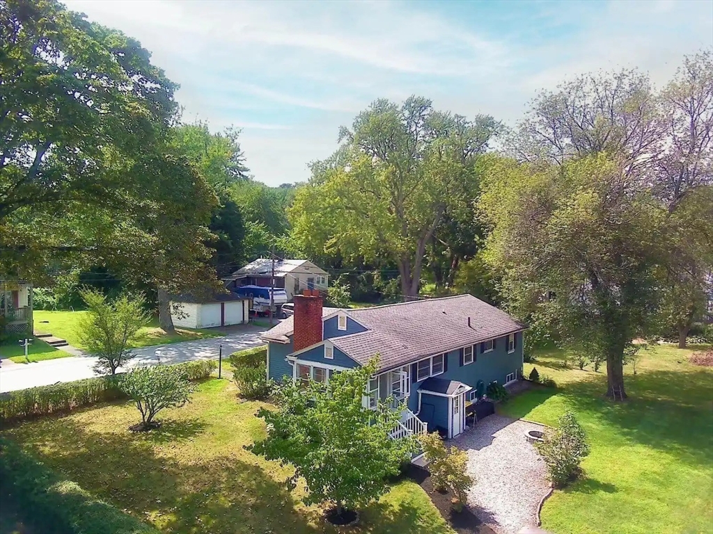 59 Ayer Street Property Photo 4