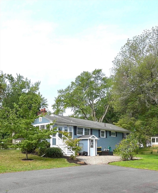 59 Ayer Street Property Photo 6