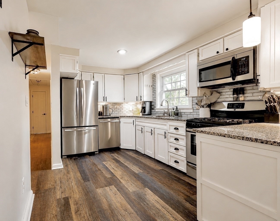 59 Ayer Street Property Photo 9