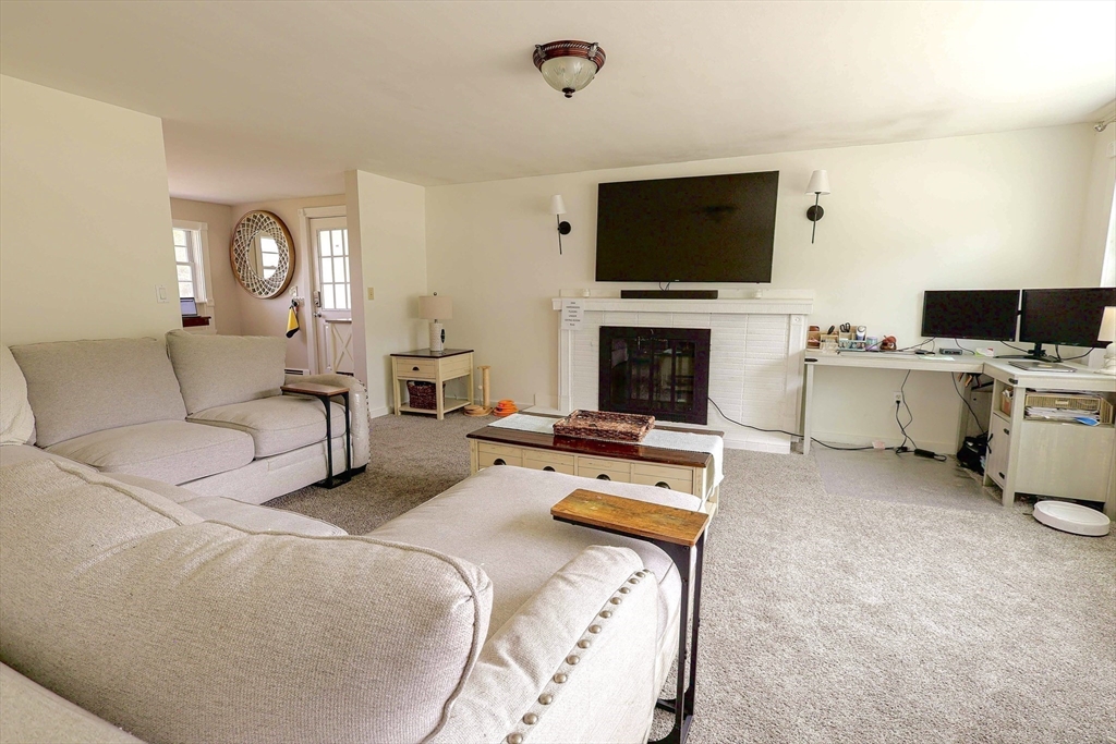 59 Ayer Street Property Photo 10