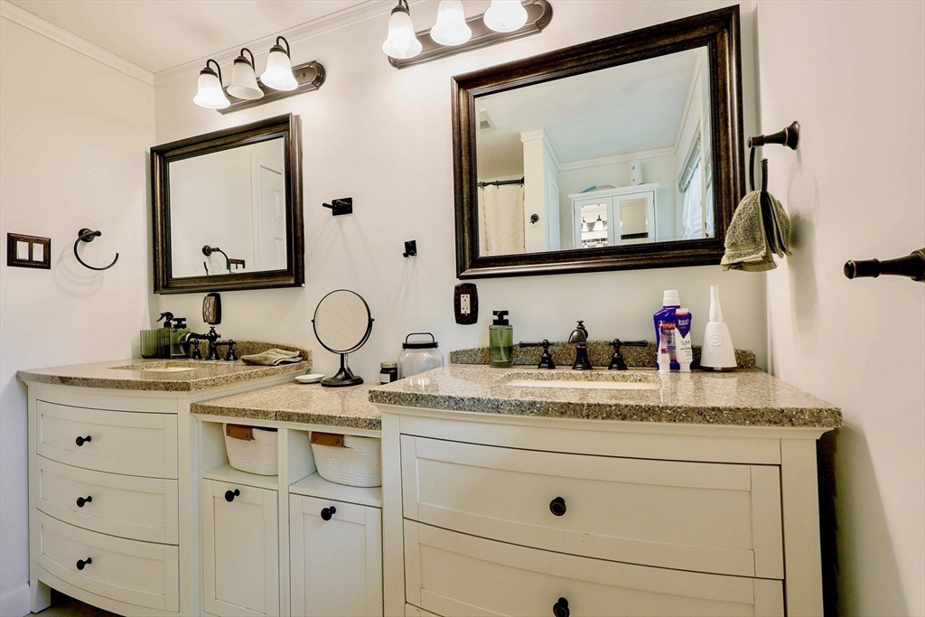 59 Ayer Street Property Photo 15
