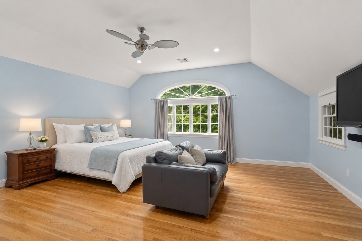 42 Sheridan Rd Property Photo 18