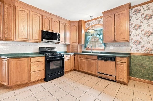 109 Bucknam St Property Photo 21