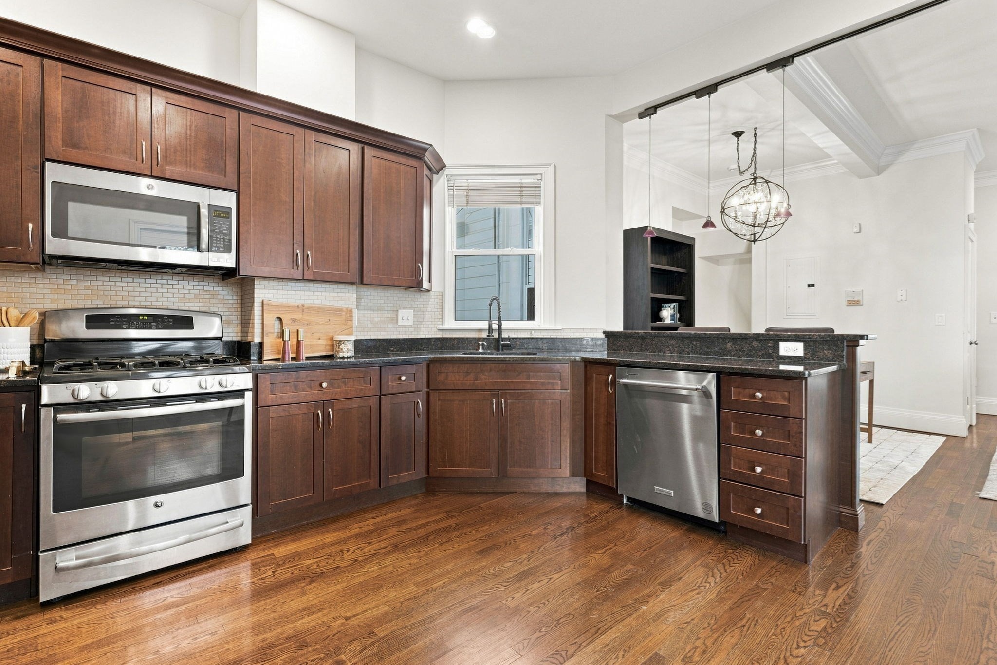 16 Thomas Park # 1 Property Photo 14