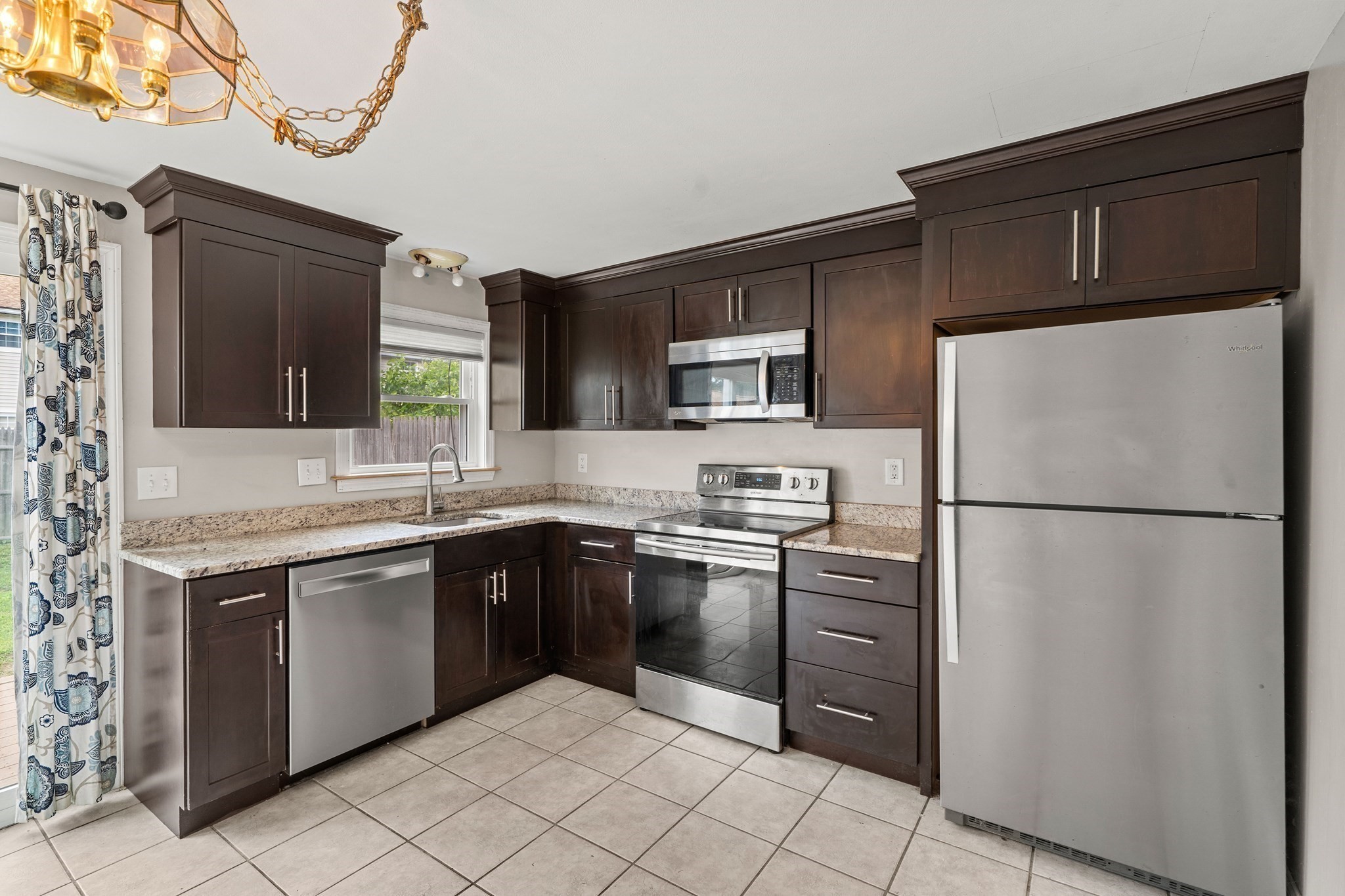 19 Orchard Ave # B Property Photo 4