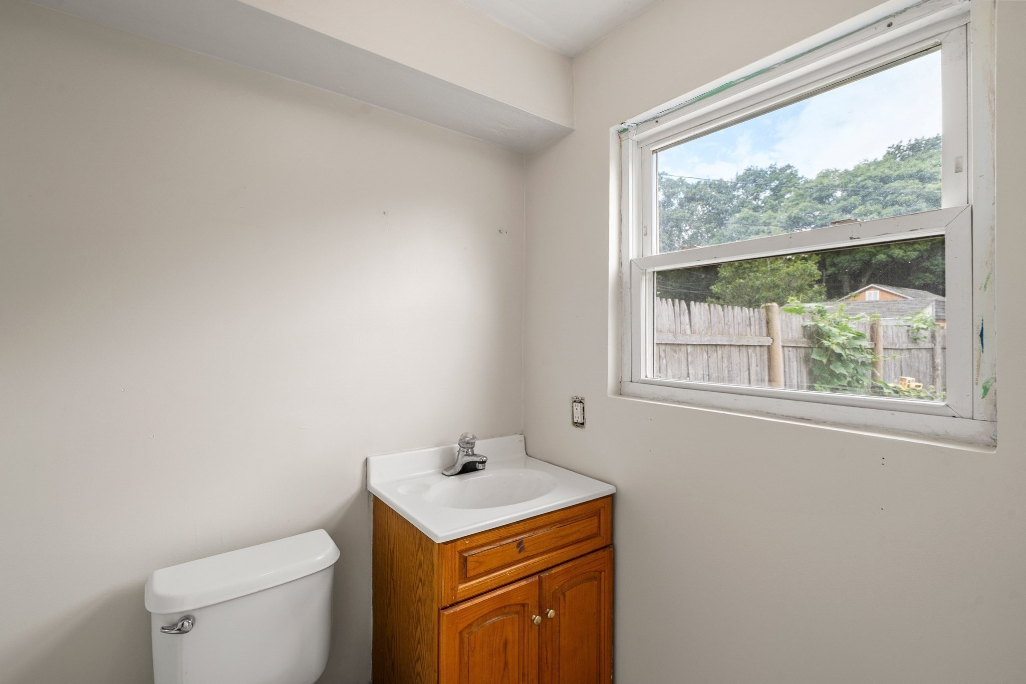 19 Orchard Ave # B Property Photo 16