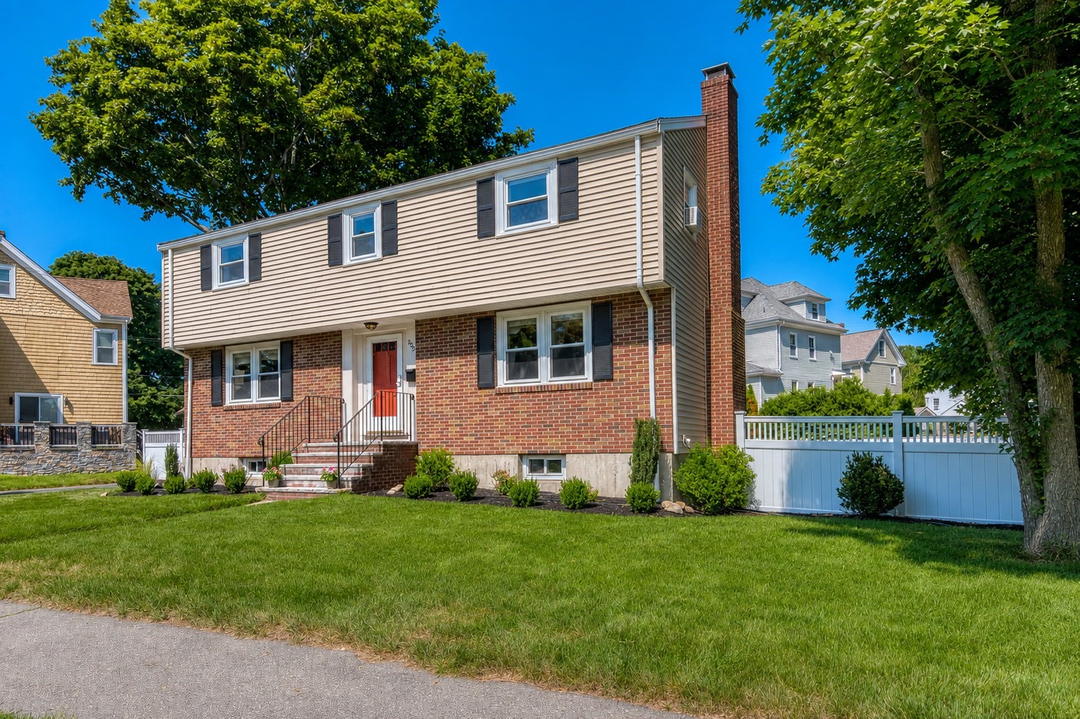 209 Prospect Street Property Photo 4