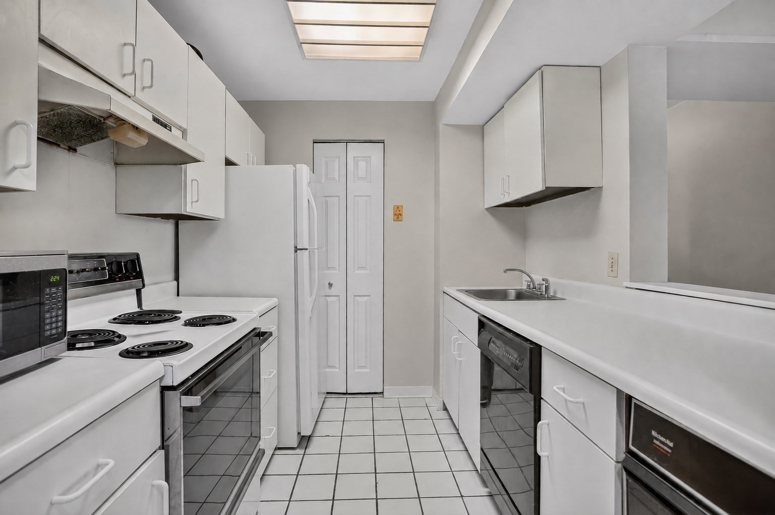 33 Chestnut Street # 104 Property Photo 3