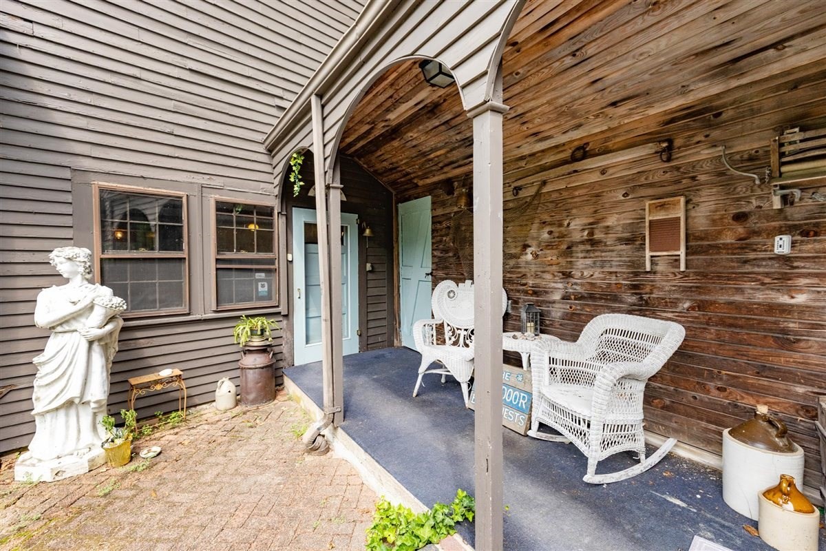20 East Street Property Photo 4