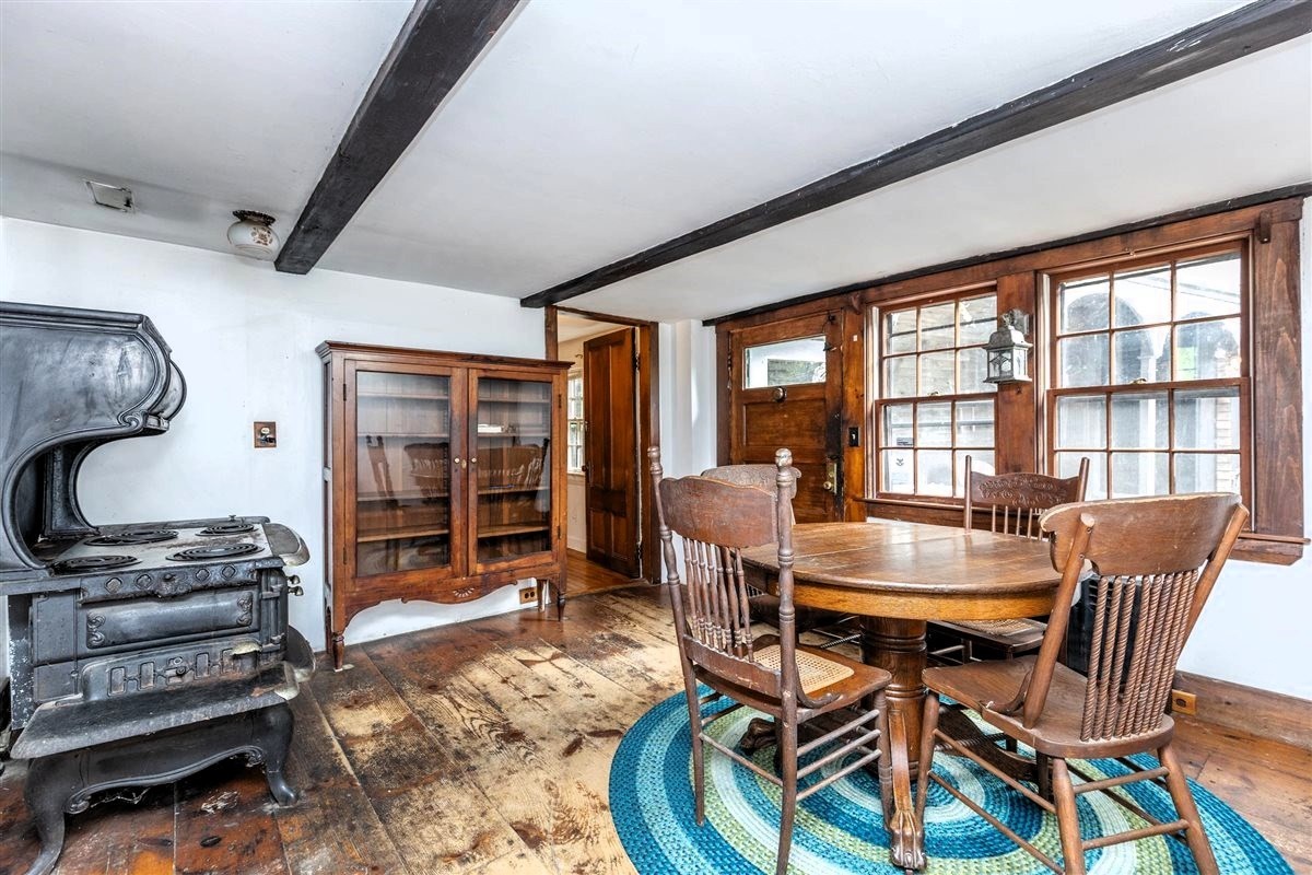 20 East Street Property Photo 5