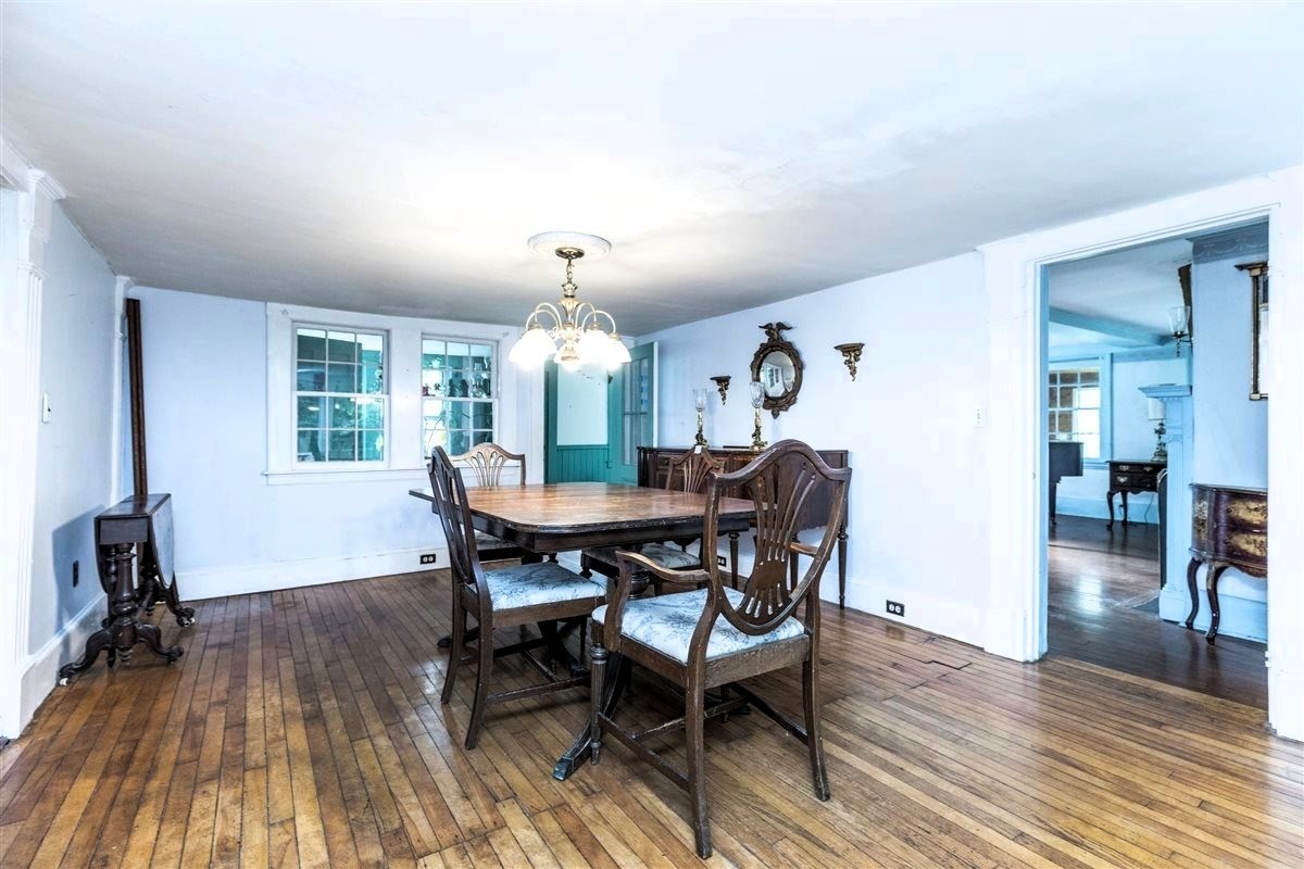 20 East Street Property Photo 9