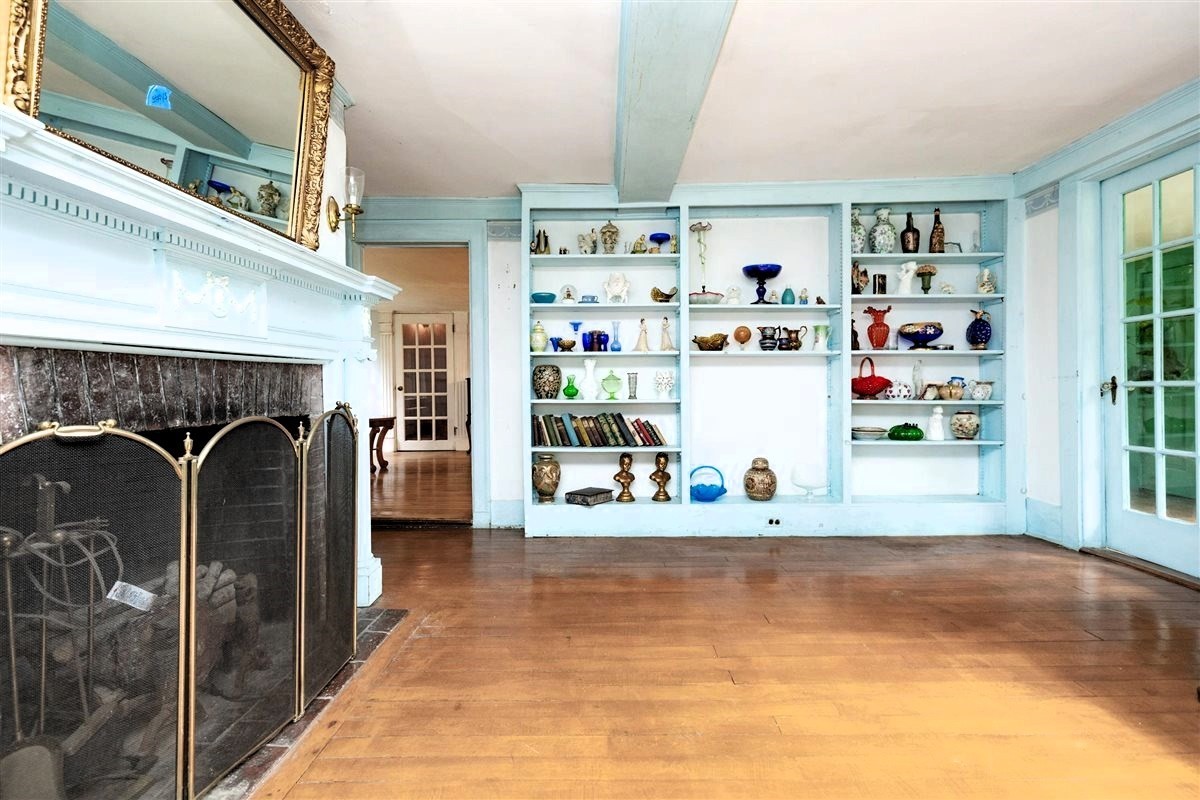 20 East Street Property Photo 12