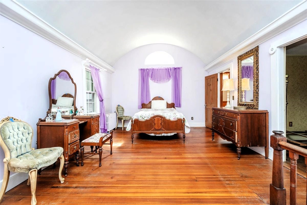 20 East Street Property Photo 18