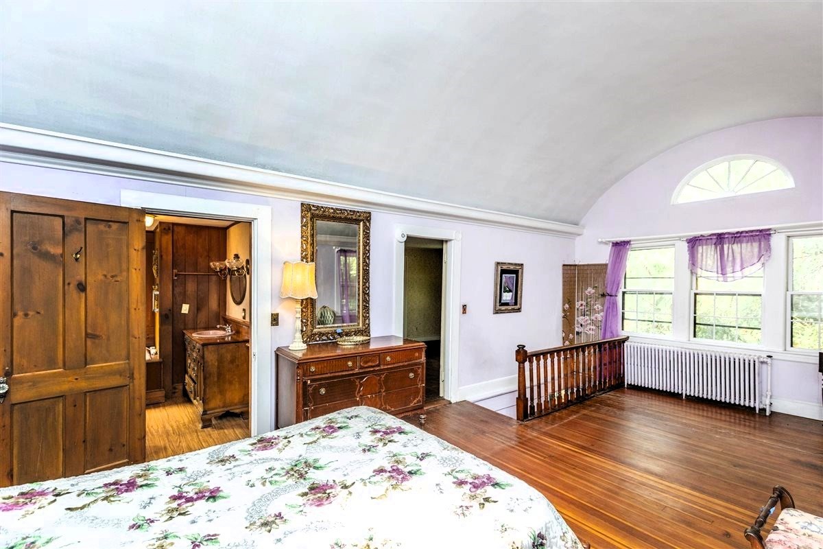 20 East Street Property Photo 19
