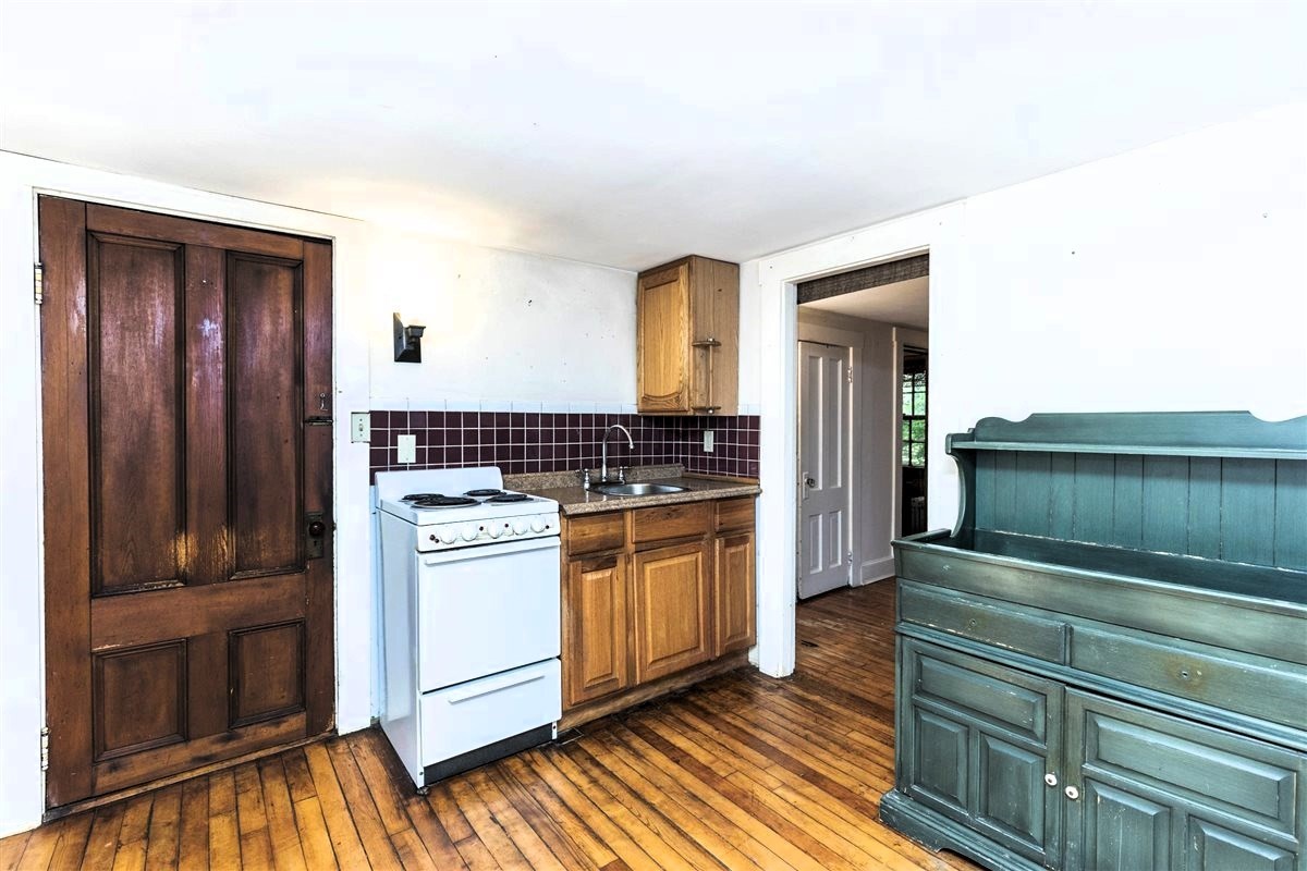 20 East Street Property Photo 28