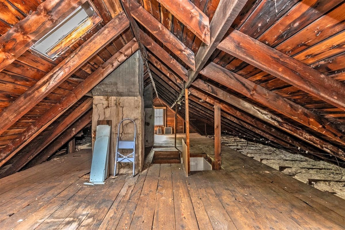 20 East Street Property Photo 32