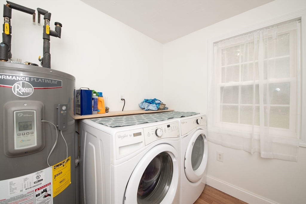 491 Hancock St Property Photo 12