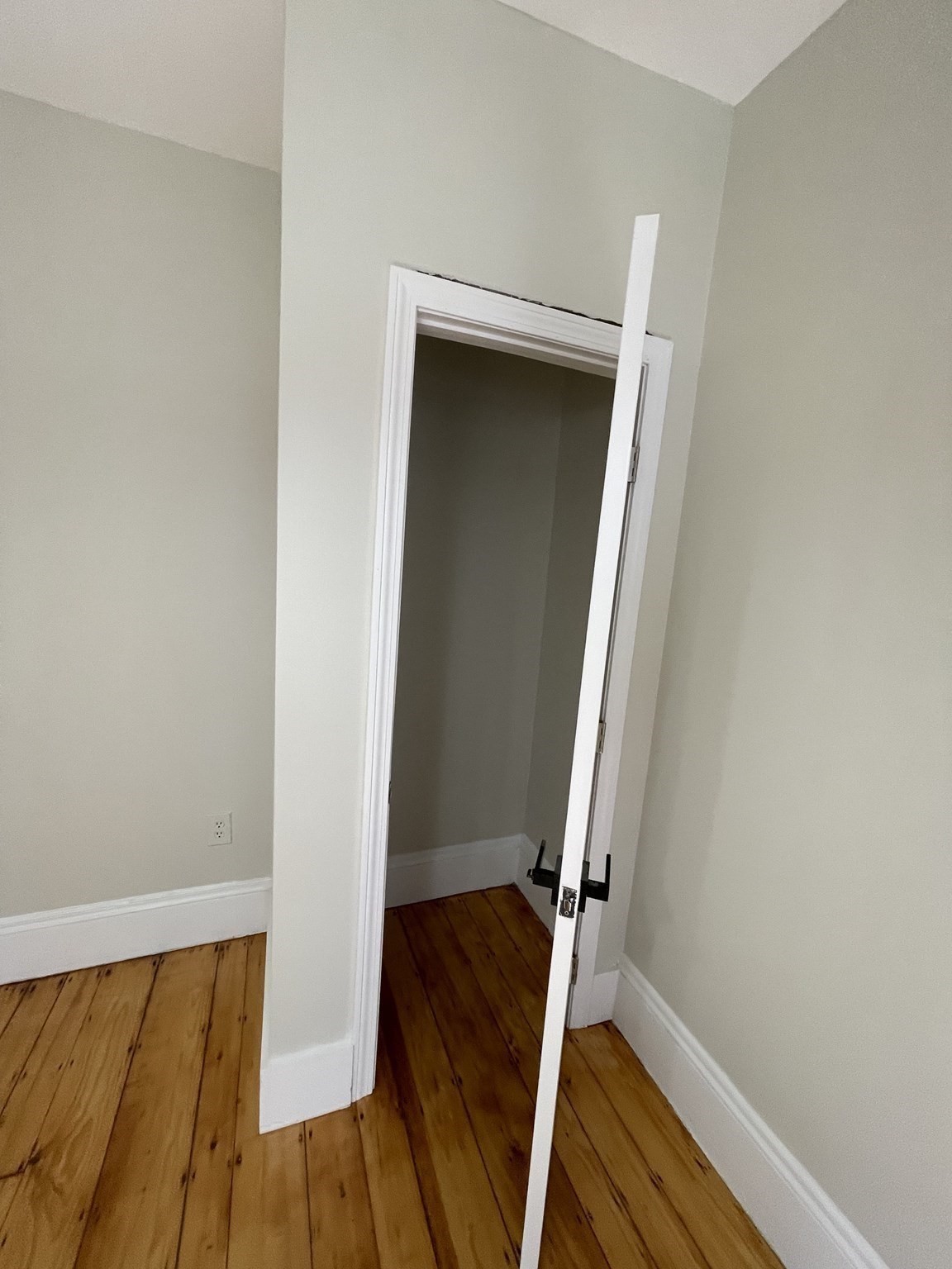 9 Woodville Park # 2 Property Photo 14