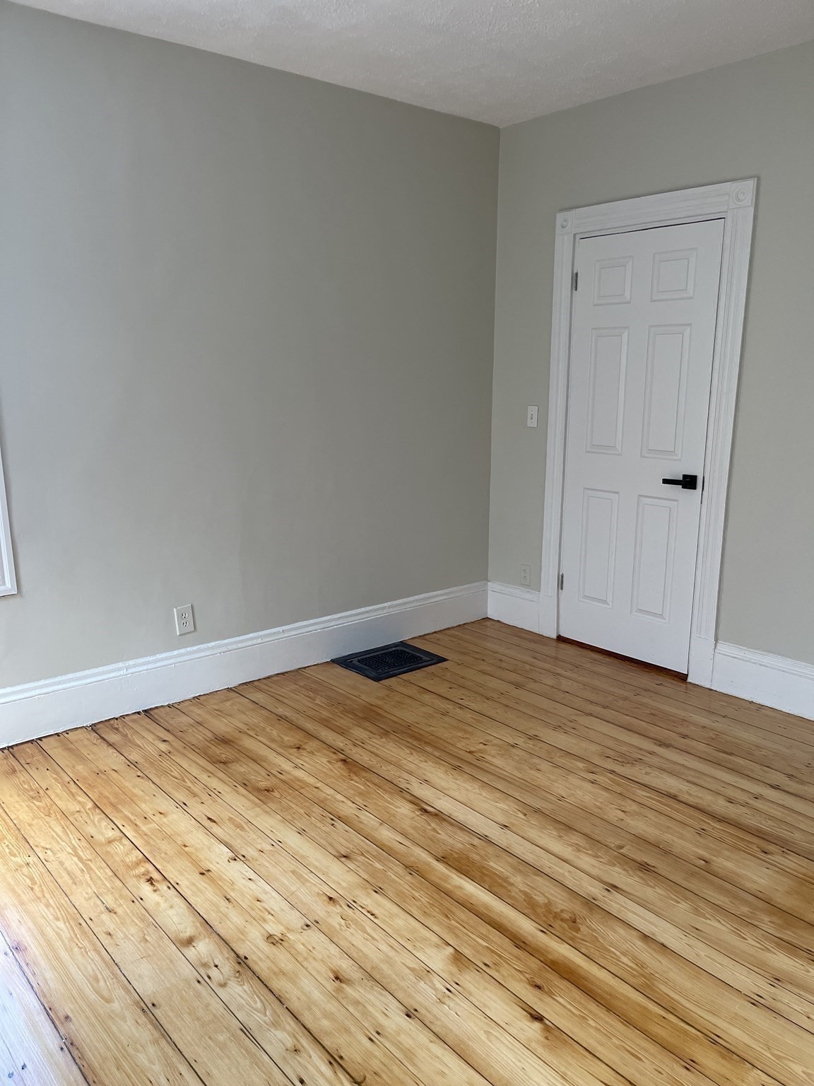 9 Woodville Park # 2 Property Photo 15