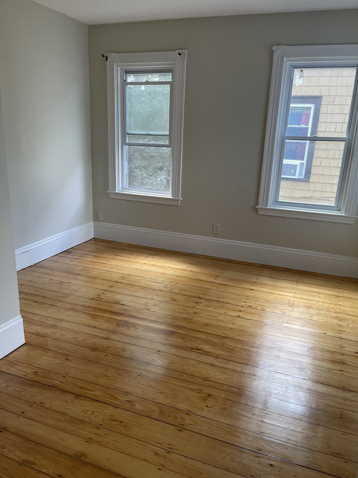 9 Woodville Park # 2 Property Photo 17