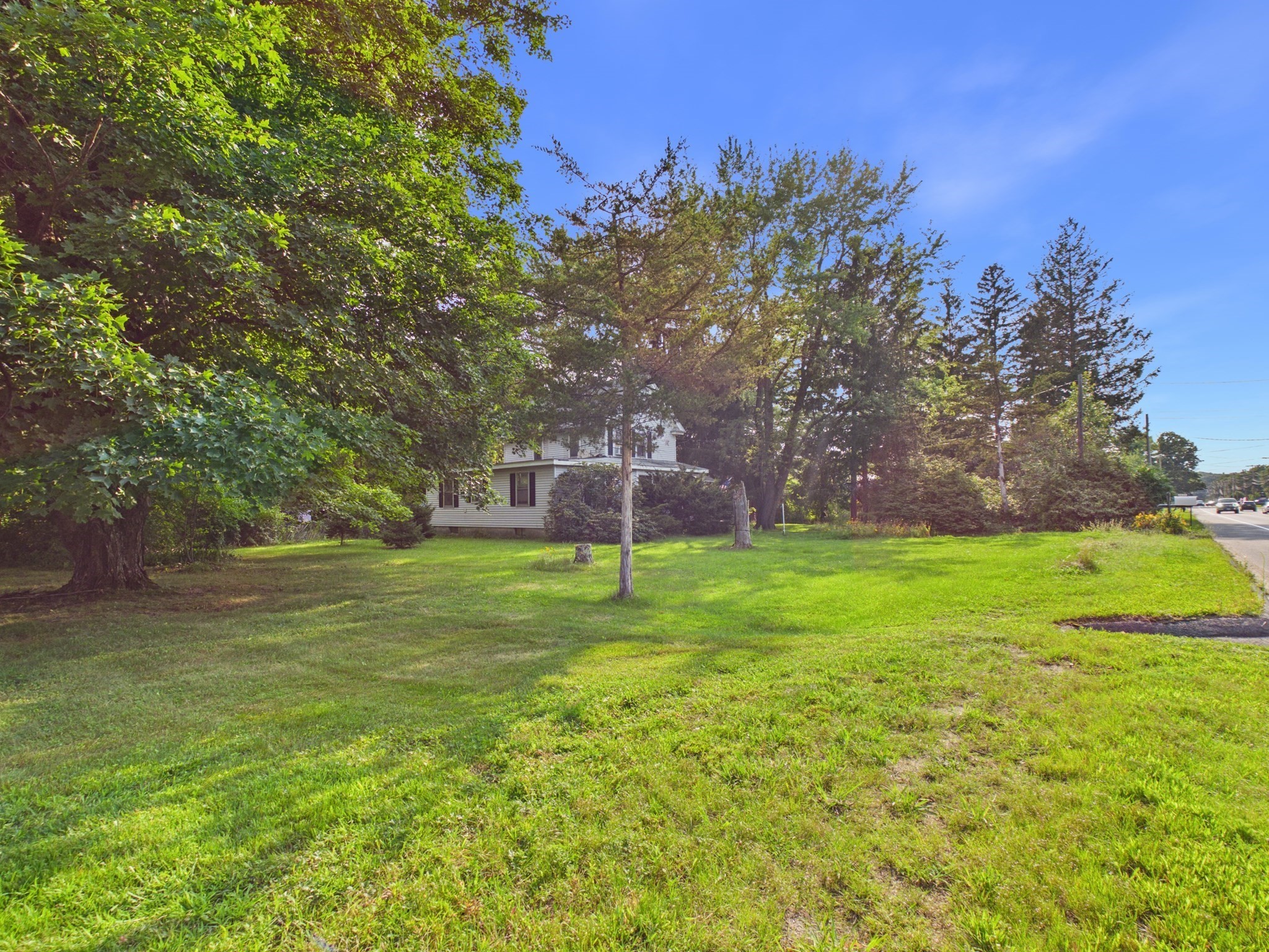 2431 Boston Rd Property Photo 3