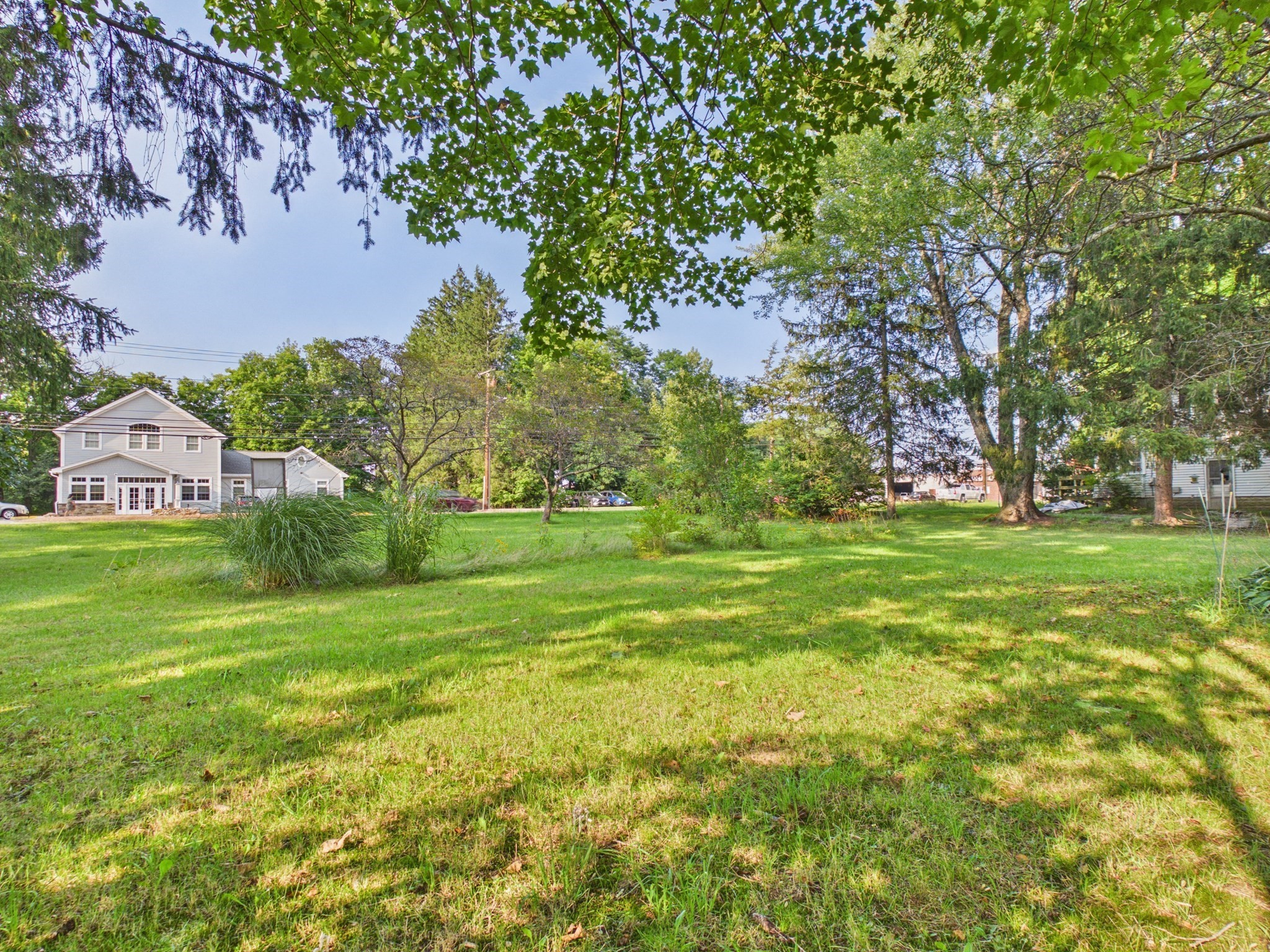 2431 Boston Rd Property Photo 10