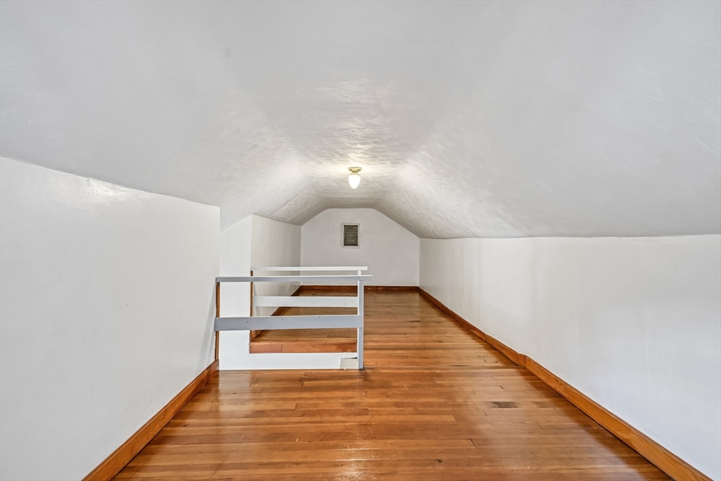 19 Walworth Street Property Photo 29