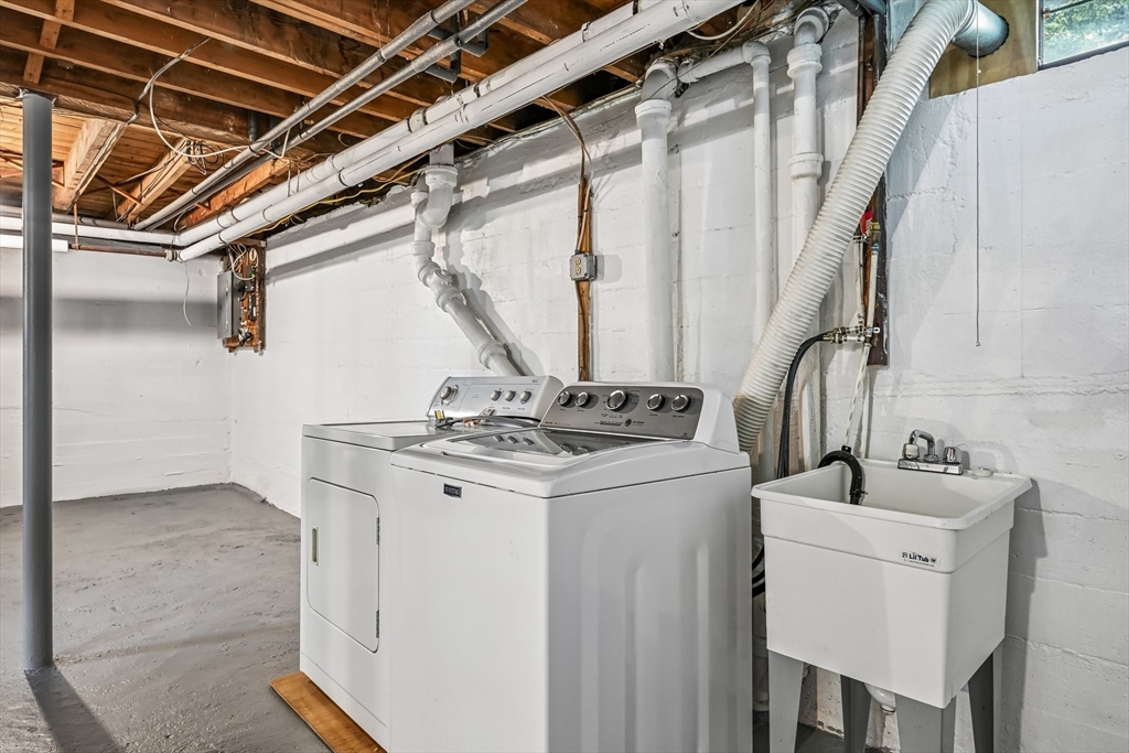 19 Walworth Street Property Photo 31