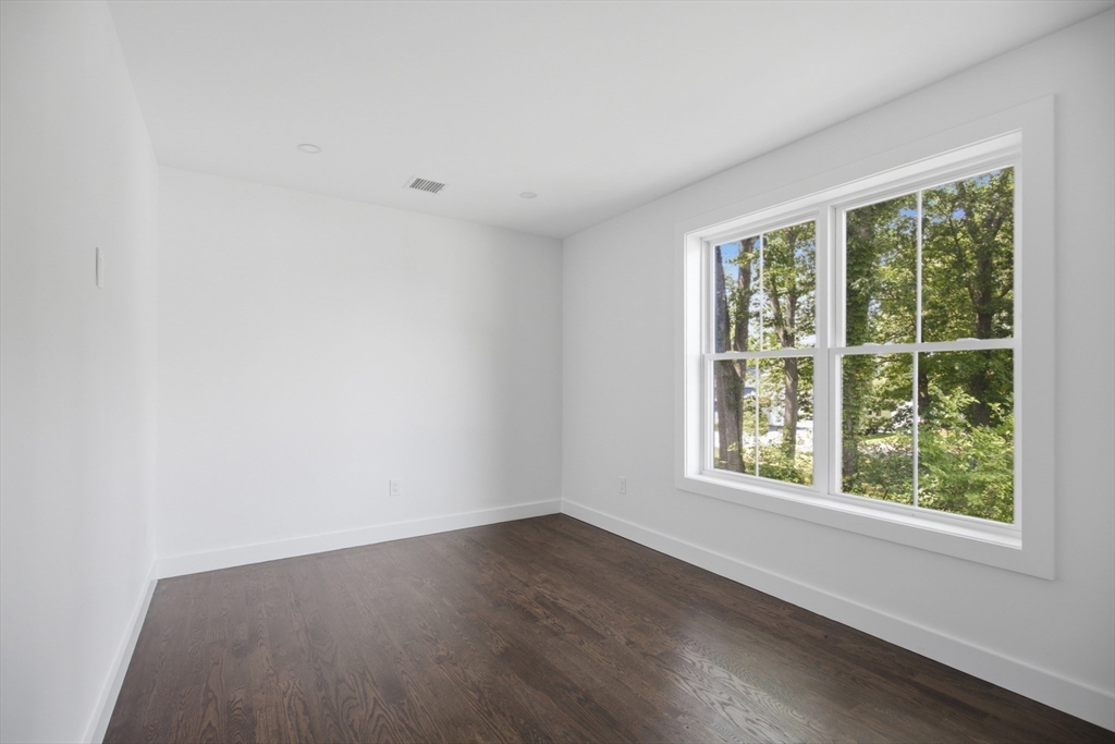 61 Mcalee Ave Property Photo 23